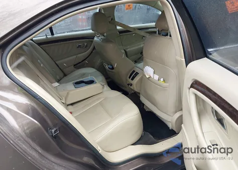 2015 Ford Taurus Limited z USA, uszkodzony, nr VIN 1FAHP2F89FG165526